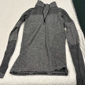 Nike running pullover